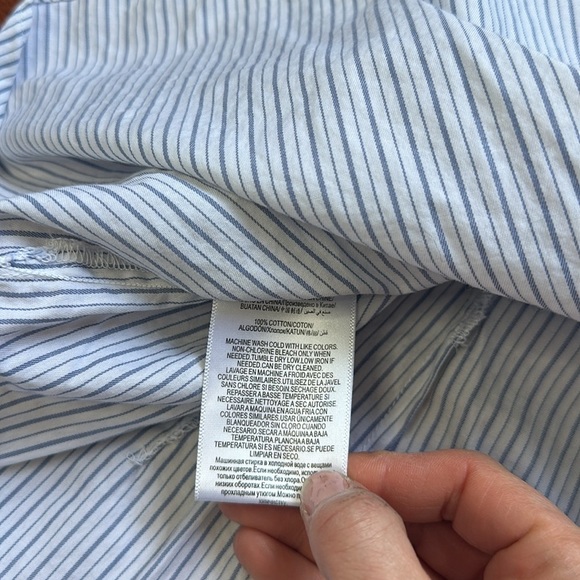 BCBGMaxazria Women’s Ruffle Front Long Sleeve Stripped Blouse XS - Picture 5 of 6